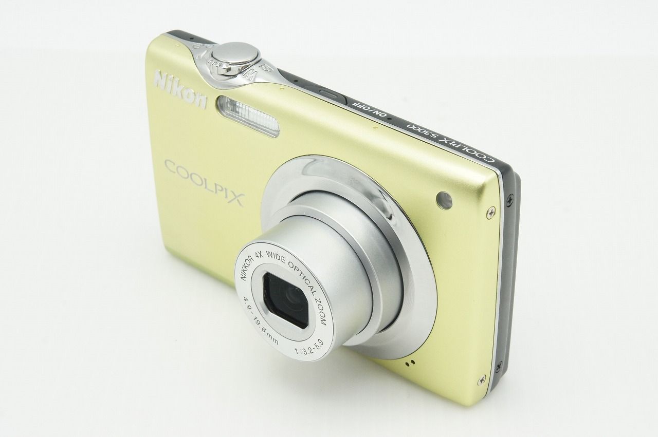 美品 Nikon ニコン COOLPIX S3000 コンパクトデジタルカメラ ポップ