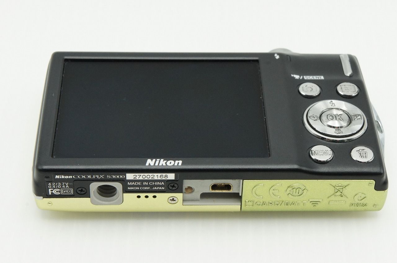 美品 Nikon ニコン COOLPIX S3000 コンパクトデジタルカメラ ポップ