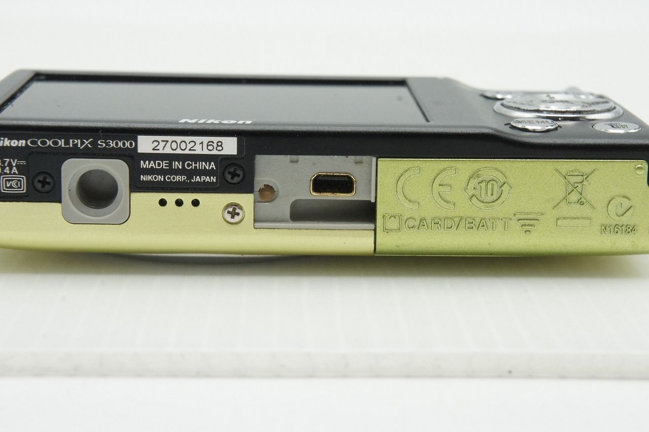 美品 Nikon ニコン COOLPIX S3000 コンパクトデジタルカメラ ポップ