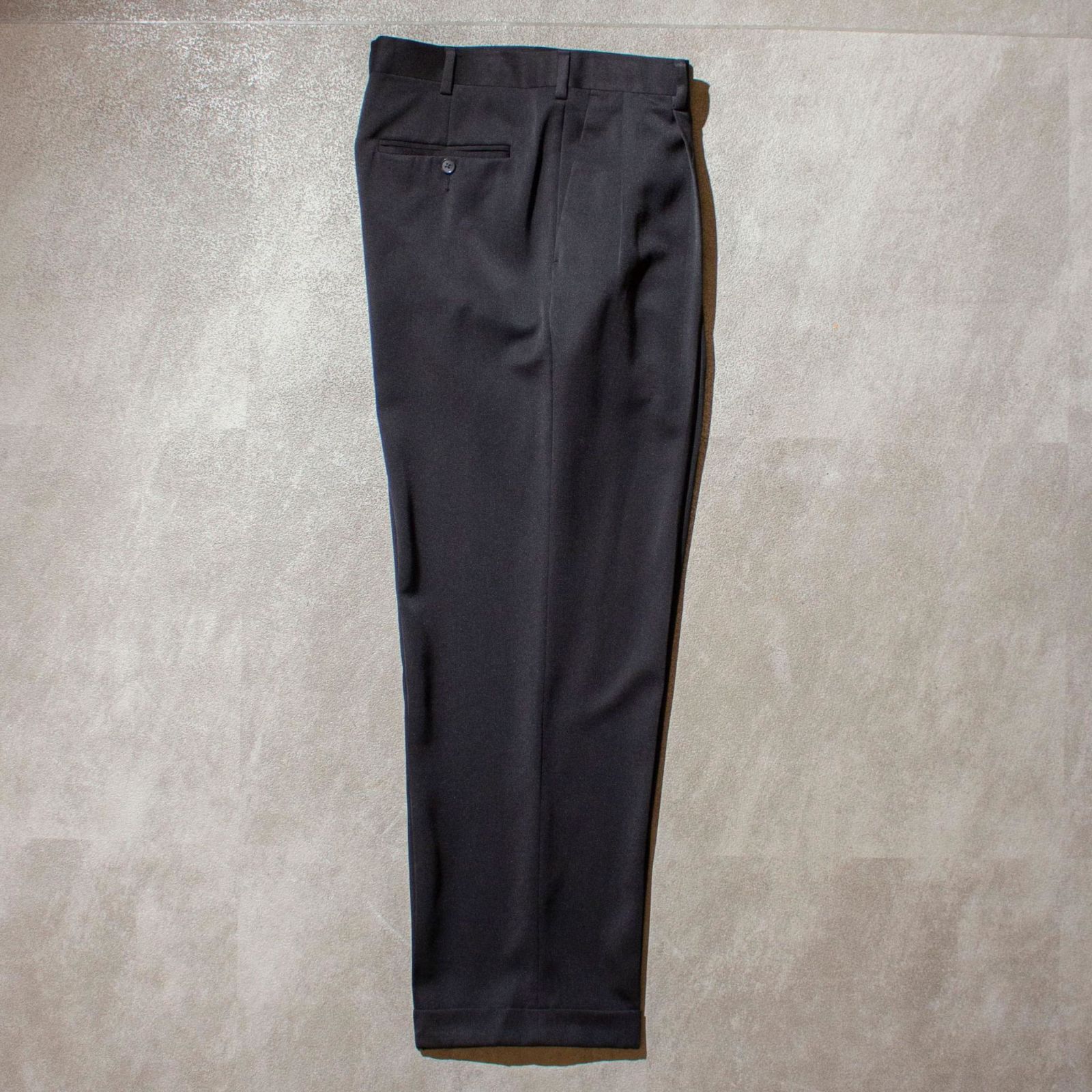 Perry Ellis Portfolio 00