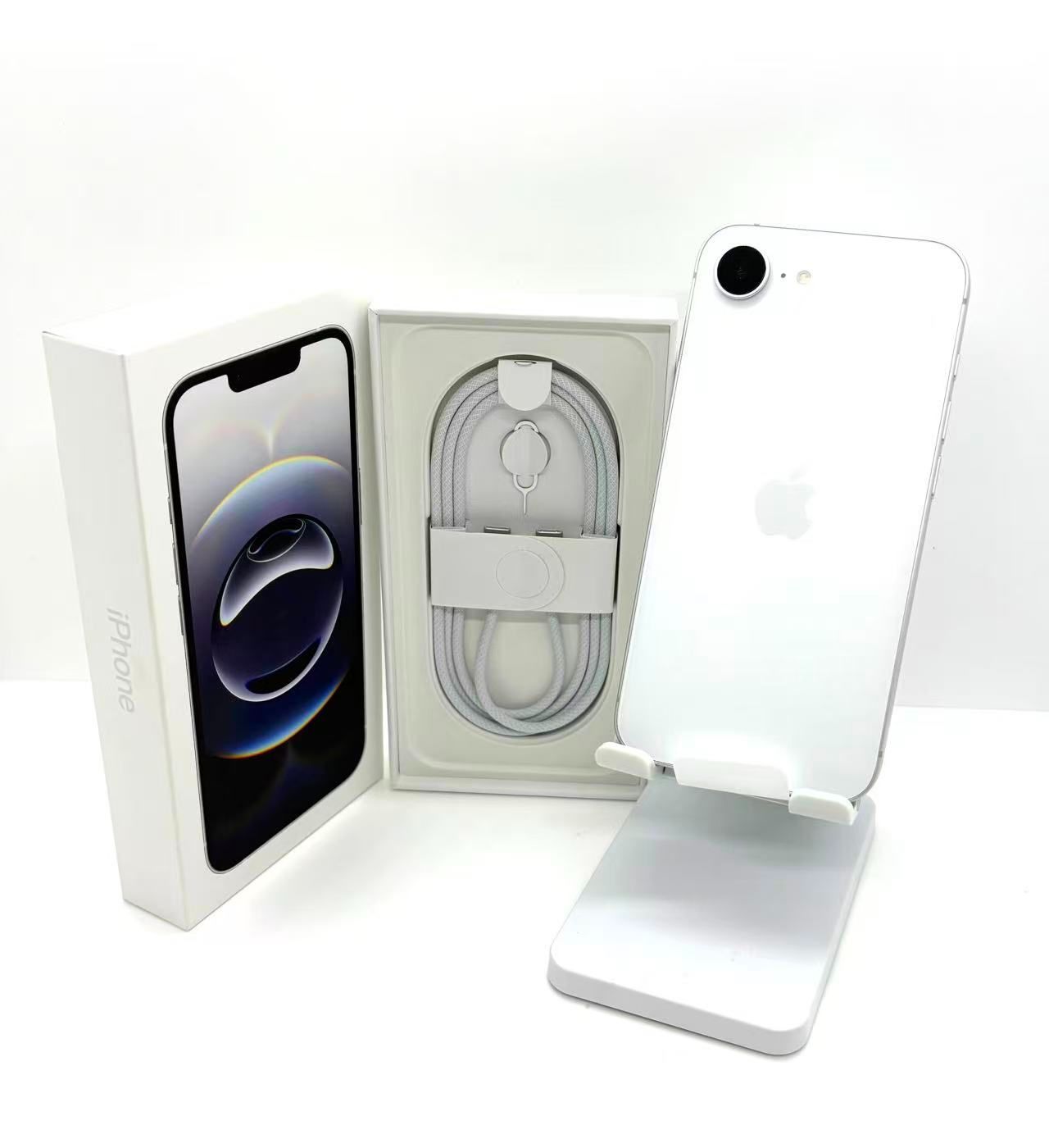 中古超美品 Apple iPhone11 64GB MWLU2J⁄A ホワイト スマホ 本体