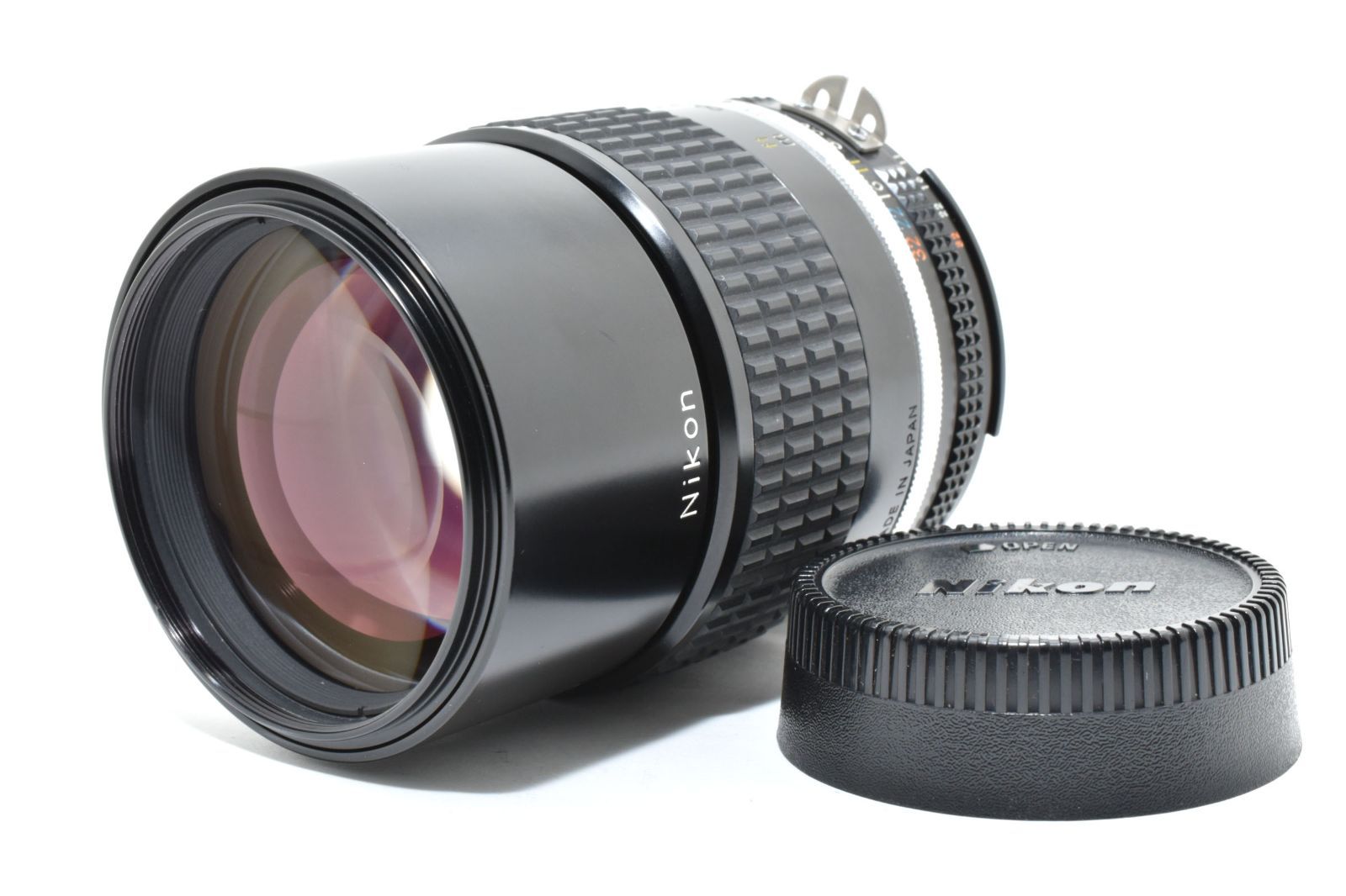 ☆極上☆ ニコン Nikon Ai-S NIKKOR 135mm F2.8 《リアキャップ付き