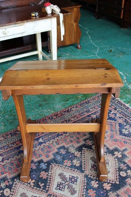 ☆在庫一掃セール☆ イギリス アンティーク家具 チャーチデスク