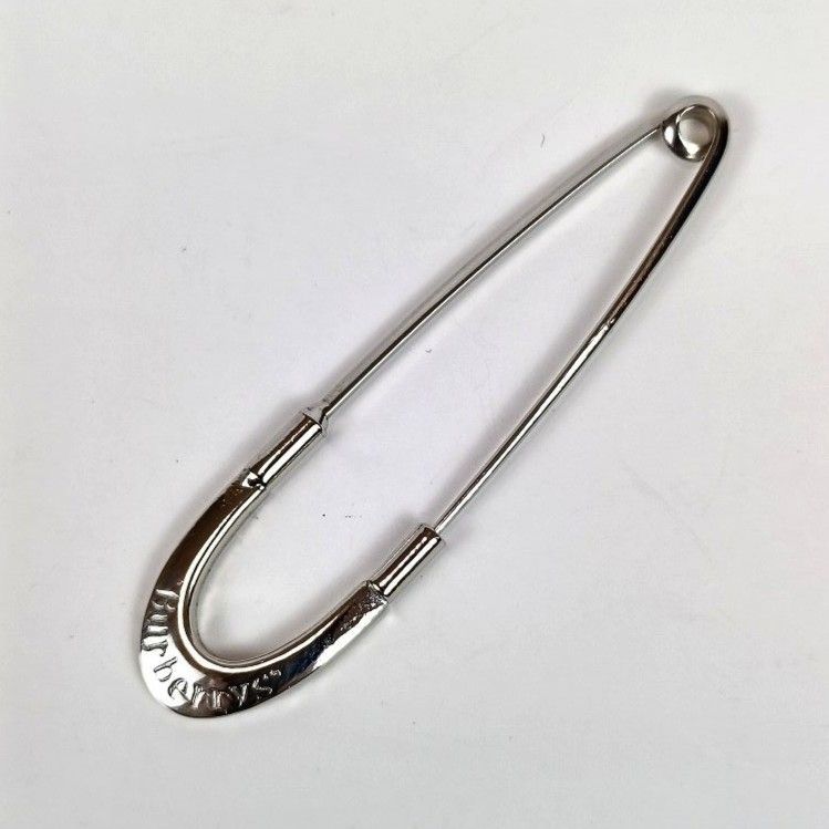 Burberry's バーバリーズ 安全ピン ブローチ ピンバッジ シルバー