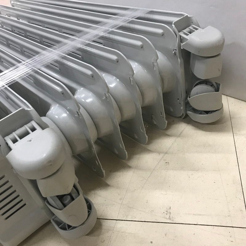 現状渡し品】 DeLonghi デロンギ オイルヒーター KHD410812 2013年製