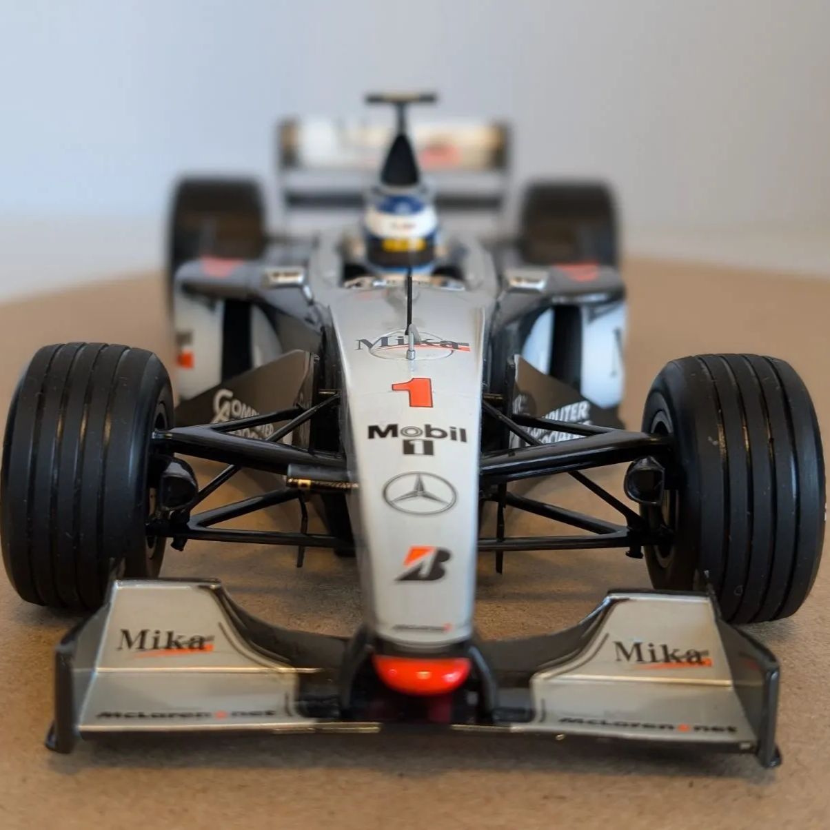 1/18ミニチャンプス マクラーレンMP4/14ミカ・ハッキネン - メルカリ