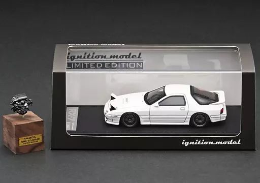 ミニカー 1 43 Mazda Savanna RX 7 Infini FC3S ホワイト With Engine WEB モデル IG2944