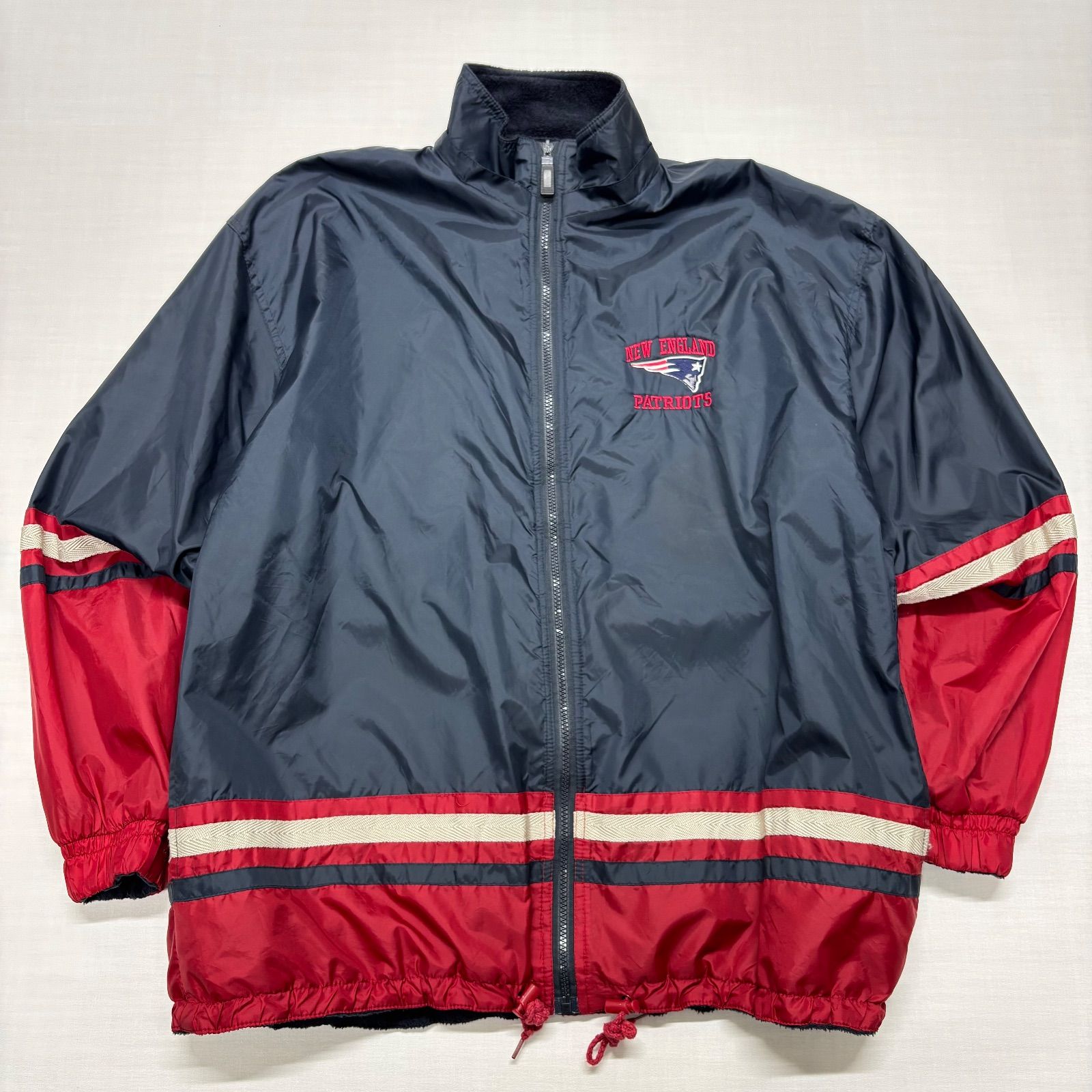 NFL ペイトリオッツ ナイロンジャケット 裏フリース 刺繍ロゴ 紺 赤 L