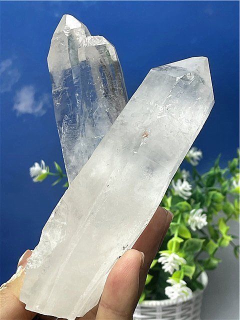 ◆超強いパワー(藍針入り)天然水晶クラスターB88B6/216B28A ◇超強いパワー(藍針入り)天然水晶クラスターB88B6/216B28A ◇超強い