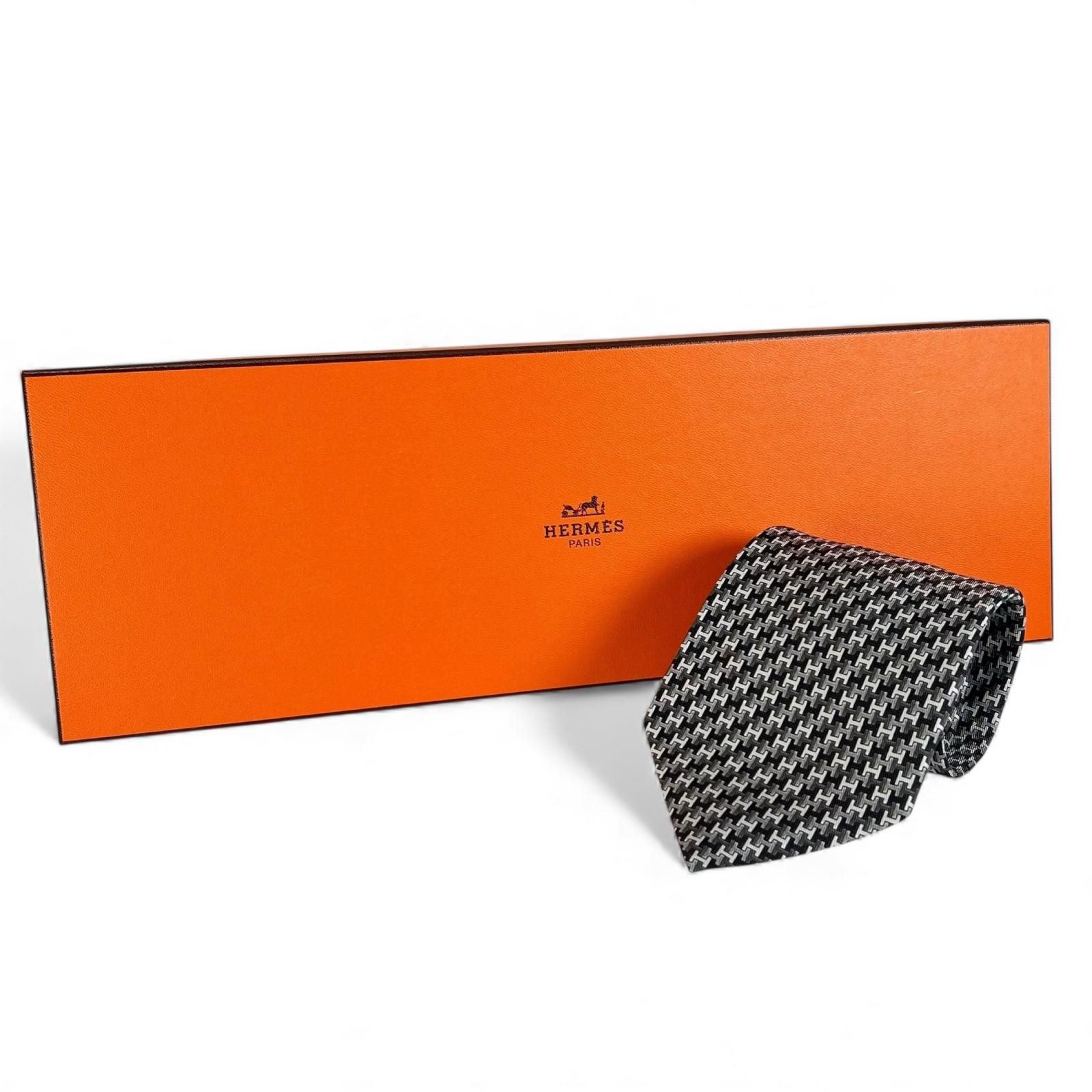 未使用品△HERMES エルメス 5425 OA シルク100% Hロゴ 総柄 ネクタイ