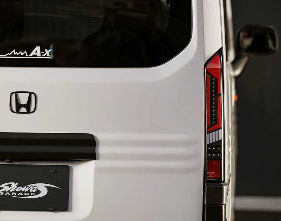 HONDA N-VAN JJ1 JJ2 純正テールランプ 納車外し HONDA N-VAN JJ1 JJ2