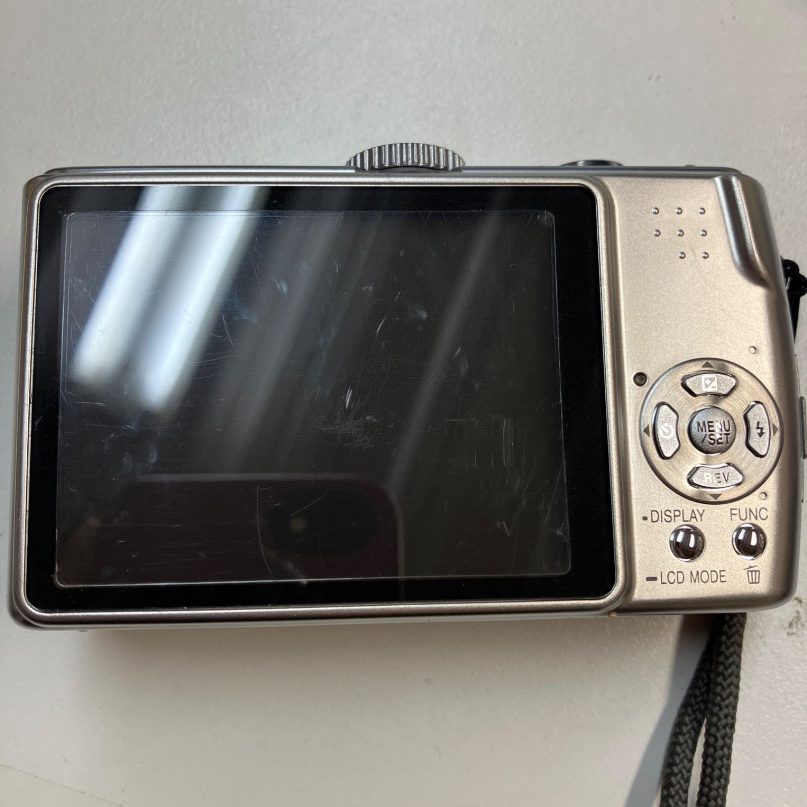 パナソニック LUMIX DMC-TZ3 10倍 動作未確認【43145a3b】 - メルカリ