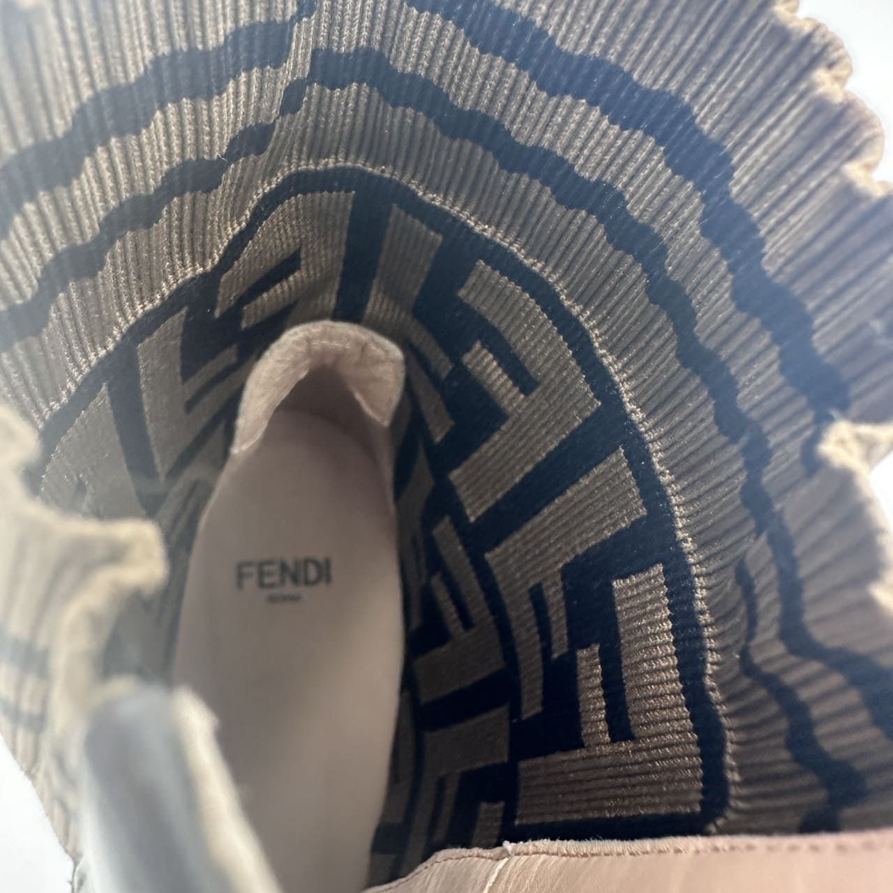 FENDI（フェンディ） ズッカ柄 ソックスブーツ ショートブーツ