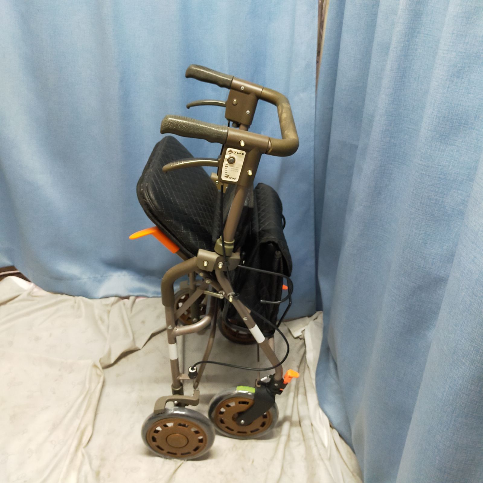 HK-5721) アイルリンク アイルウォークα (アルファ) 座面連動ブレーキ