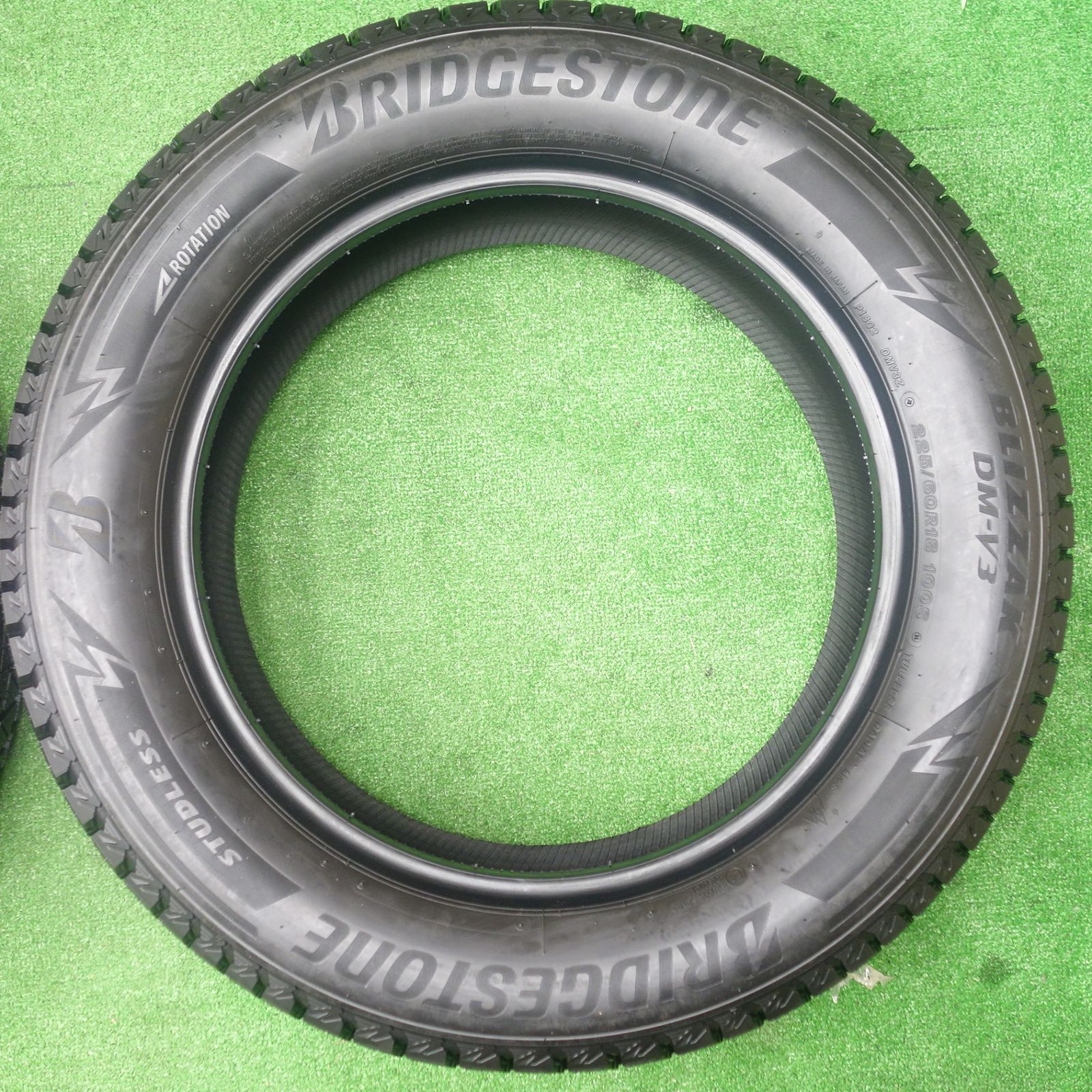 未使用！25年☆スタッドレス 225/60R18 ブリヂストン ブリザック DM-V3