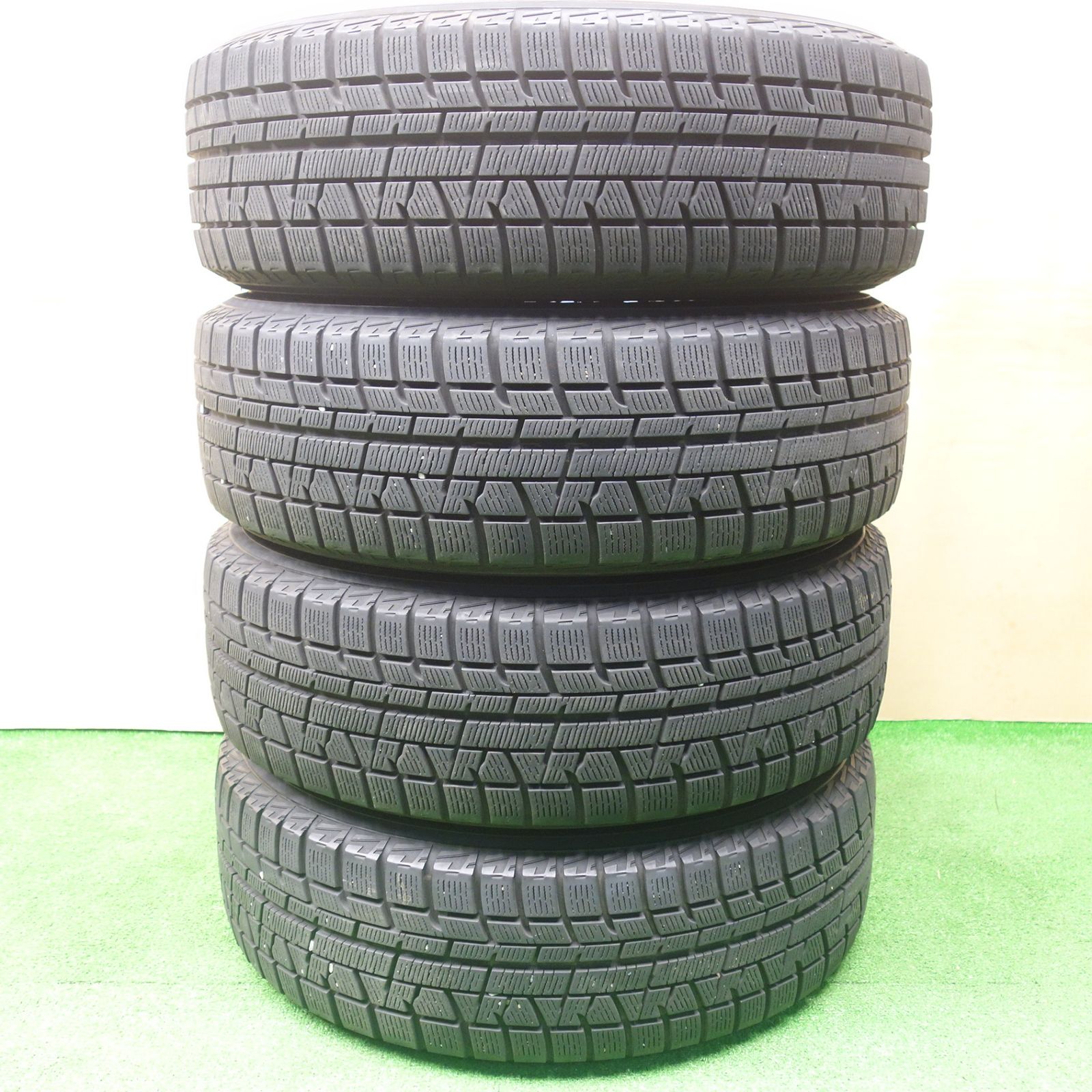 50、30プリウス 195/65R15 スタッドレスヨコハマアイスガード バリ溝 バリ溝！8.5分☆プリウス 等 195/65R15 スタッドレス ヨコハマ アイス