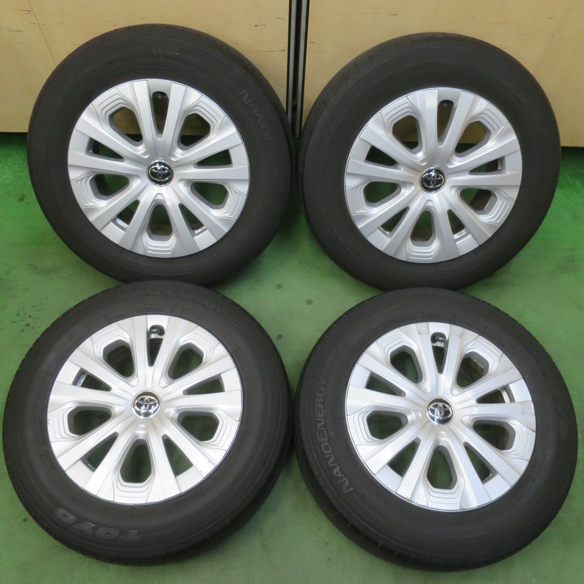 4本価格☆トヨタ 50系 プリウス 純正 195/65R15 トーヨー ナノエナジー