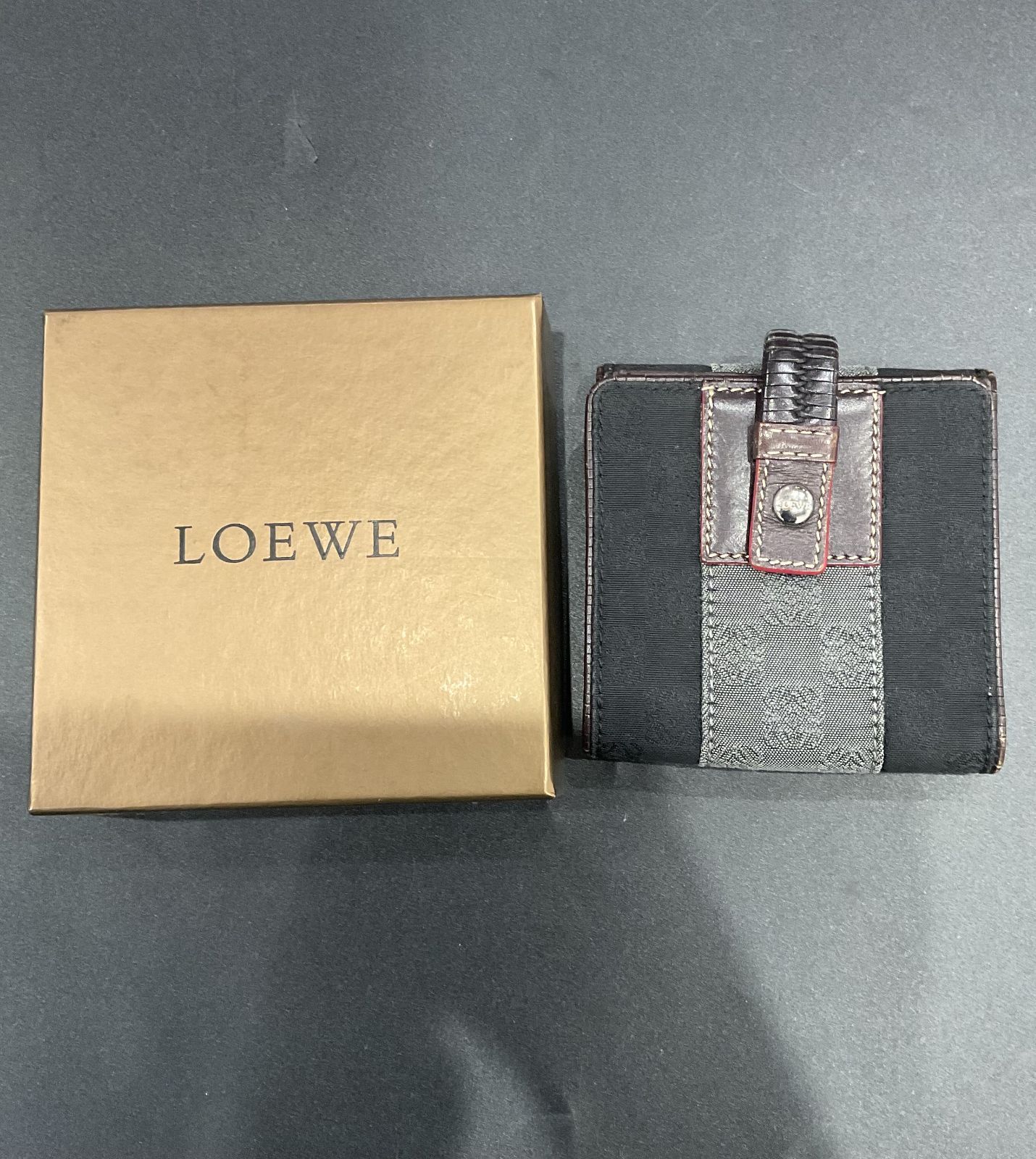 LOEWE ロエベ 二つ折り財布 LOEWE（ロエベ） ZIP グレーベージュ 