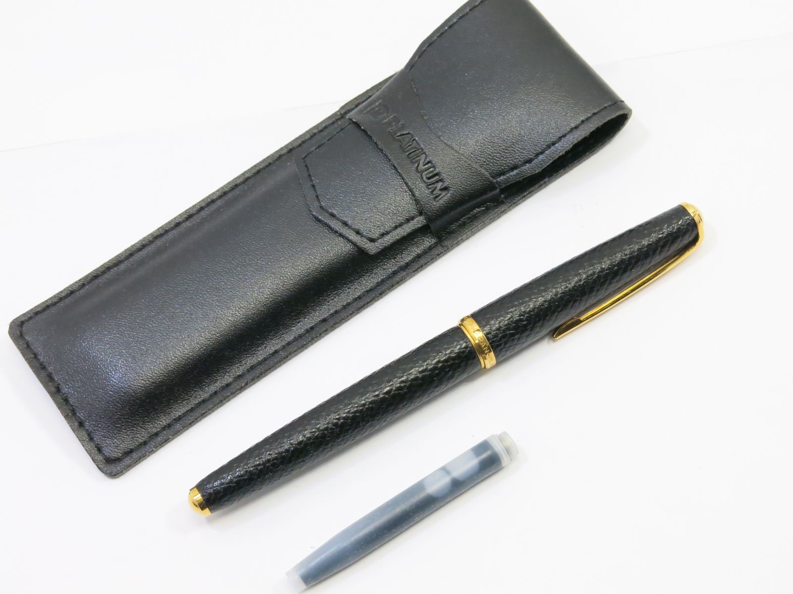 ♥ プラチナ 万年筆 ペン先14 K 黒