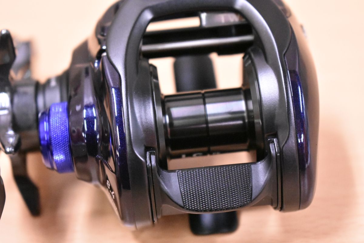 DAIWA SALTIST TW 150XHL PE ソルティスト美品 DAIWA（ダイワ） 【目玉商品】ダイワ 23 ソルティスト TW 150XHL PE