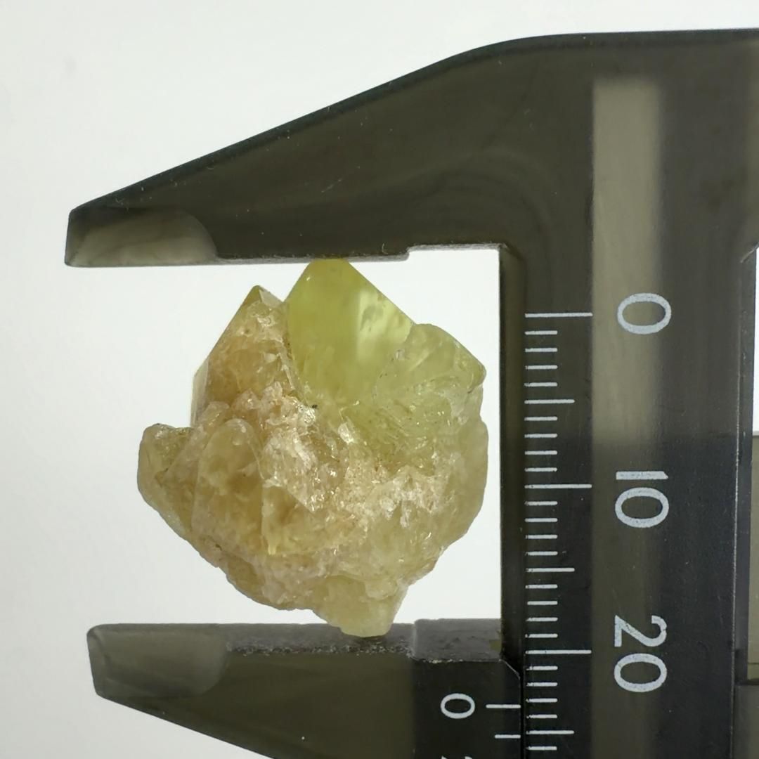 E32990 ブラジリアナイト ブラジル石 天然石 鉱物 原石