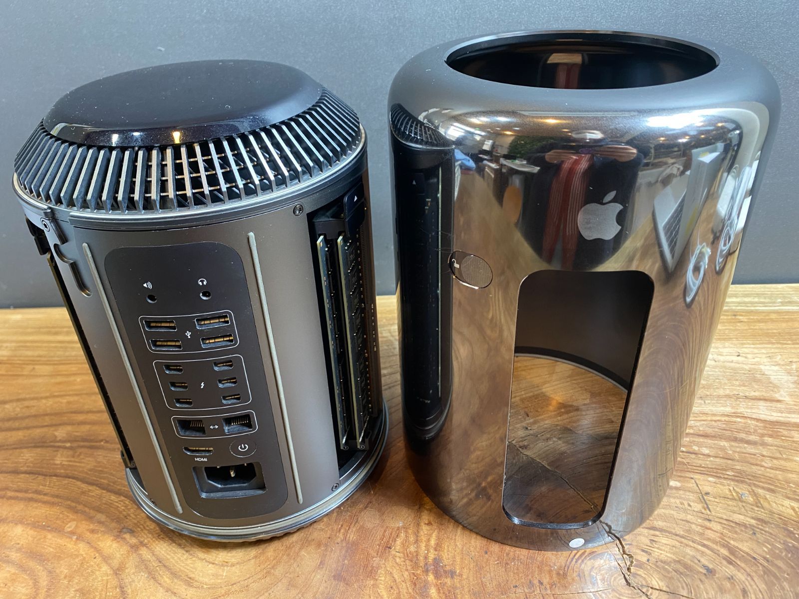 良品］Apple Mac Pro（Late 2013）/ Intel Xeon E5 / メモリ32GB / SSD