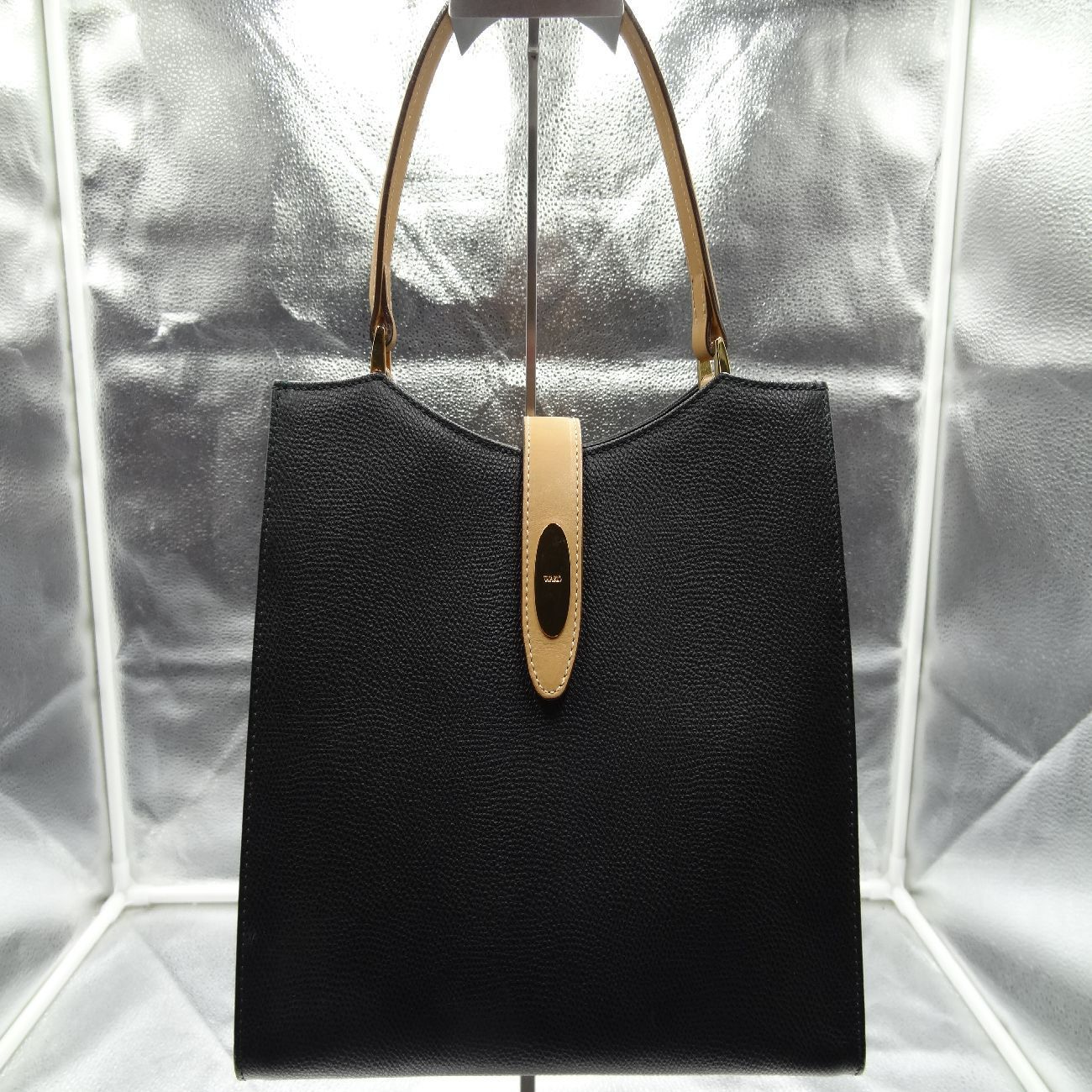 銀座WAKO ブラックとベージュのハンドバッグ⭐︎ WAKO 銀座和光 レザーバッグ ハンドバッグ ブラック×ベージュ 収納袋