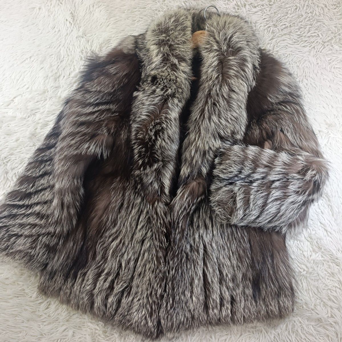 サガフォックス SAGA FOX フォックスファーゴールドシルバー毛皮13