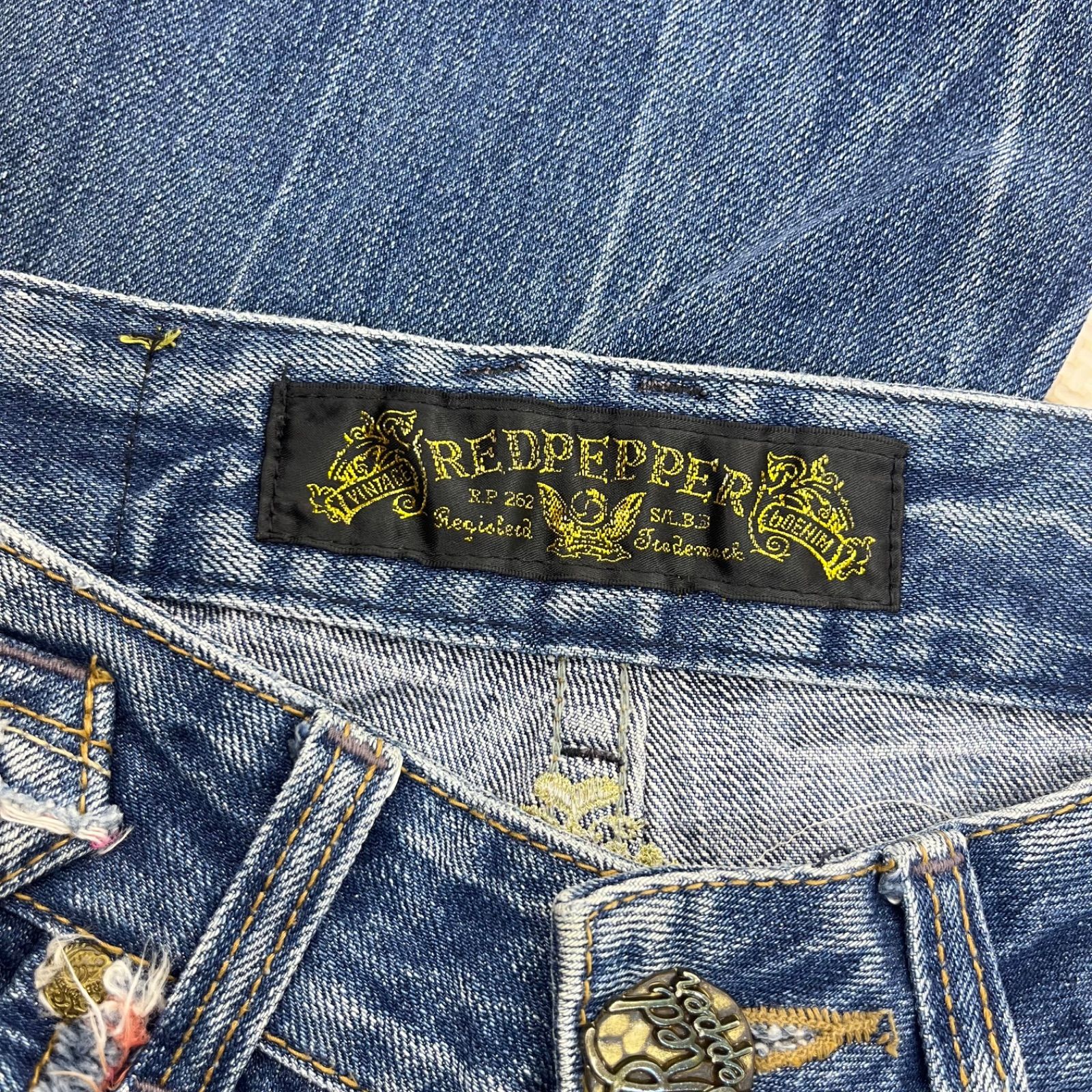 RED PEPPER レッドペッパー ウィング刺繍 スタッズ ワッペン ダメージ