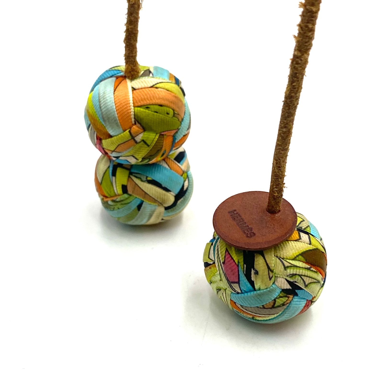 希少 HERMES エルメス ボンボン ポンポン バッグチャーム シルク