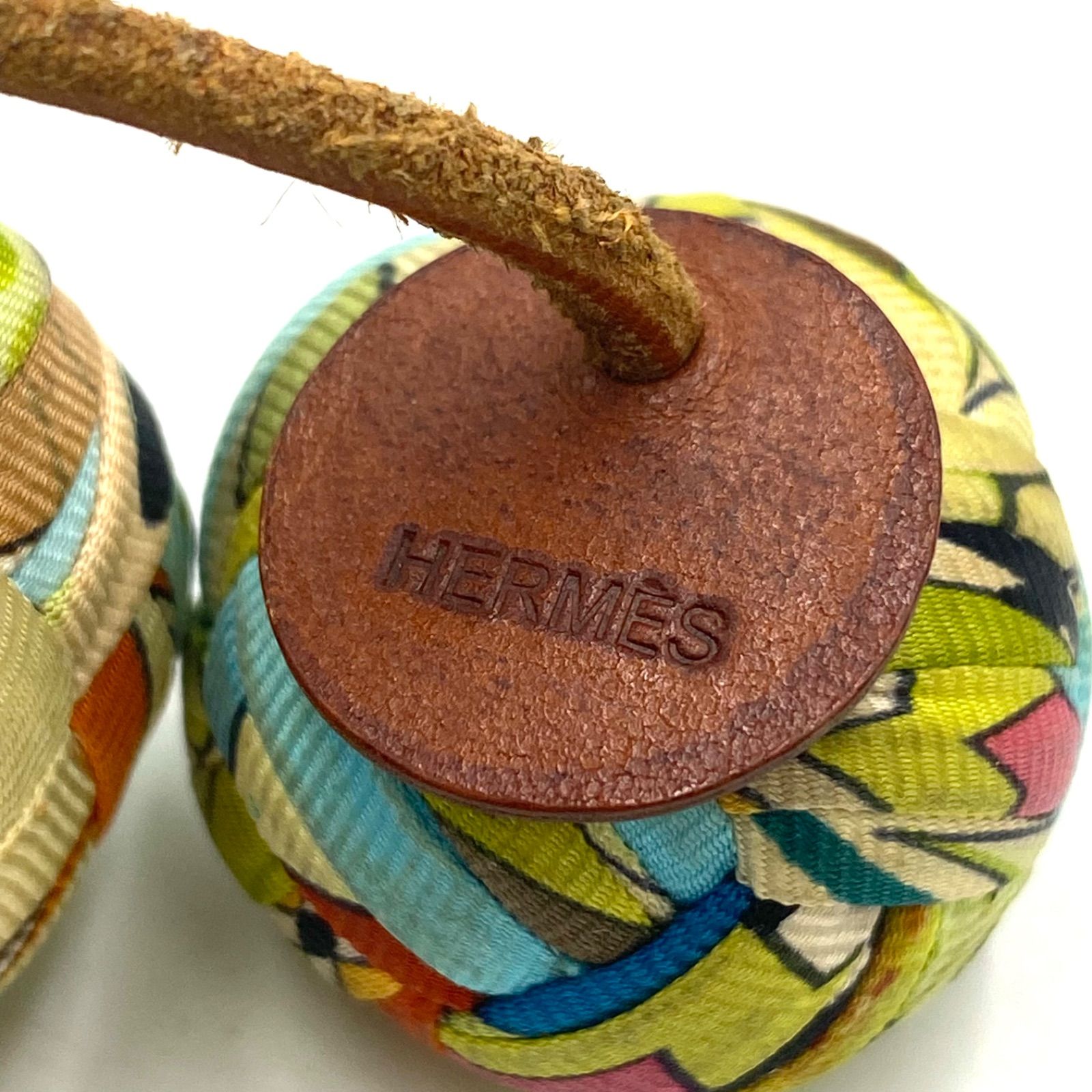 希少 HERMES エルメス ボンボン ポンポン バッグチャーム シルク 