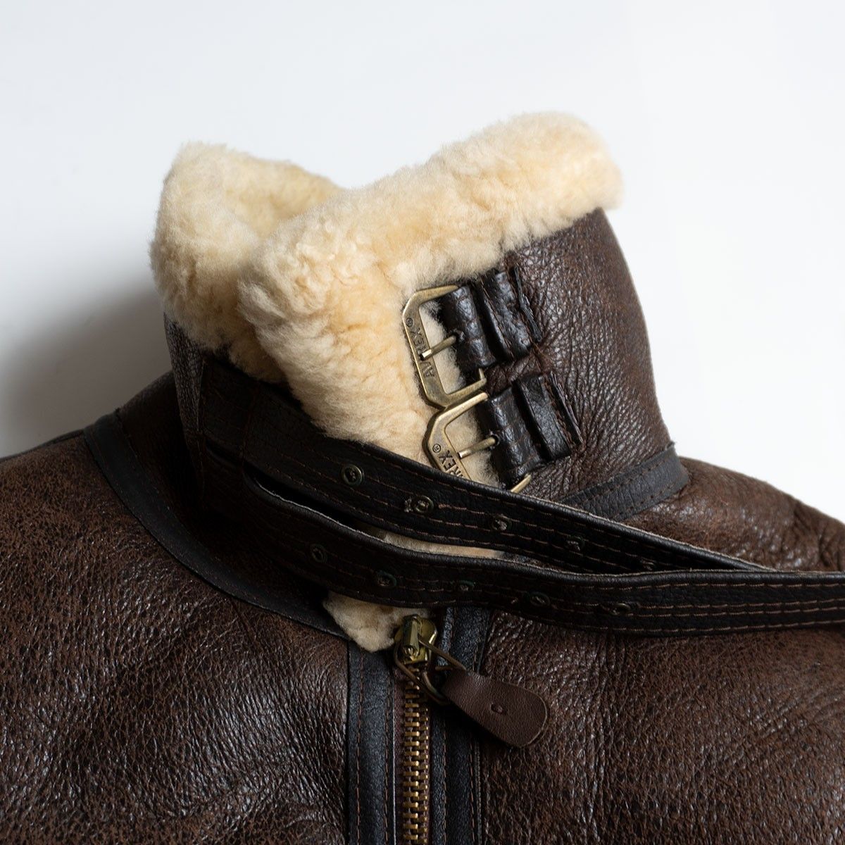 美品】AVIREX【B-3 ムートンボンバージャケット】40 ブラウン ショット
