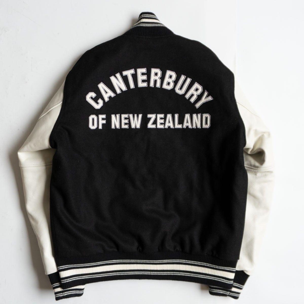 美品】CANTERBURY【フルデコ レザー スタジャン】L ウール ワッペン