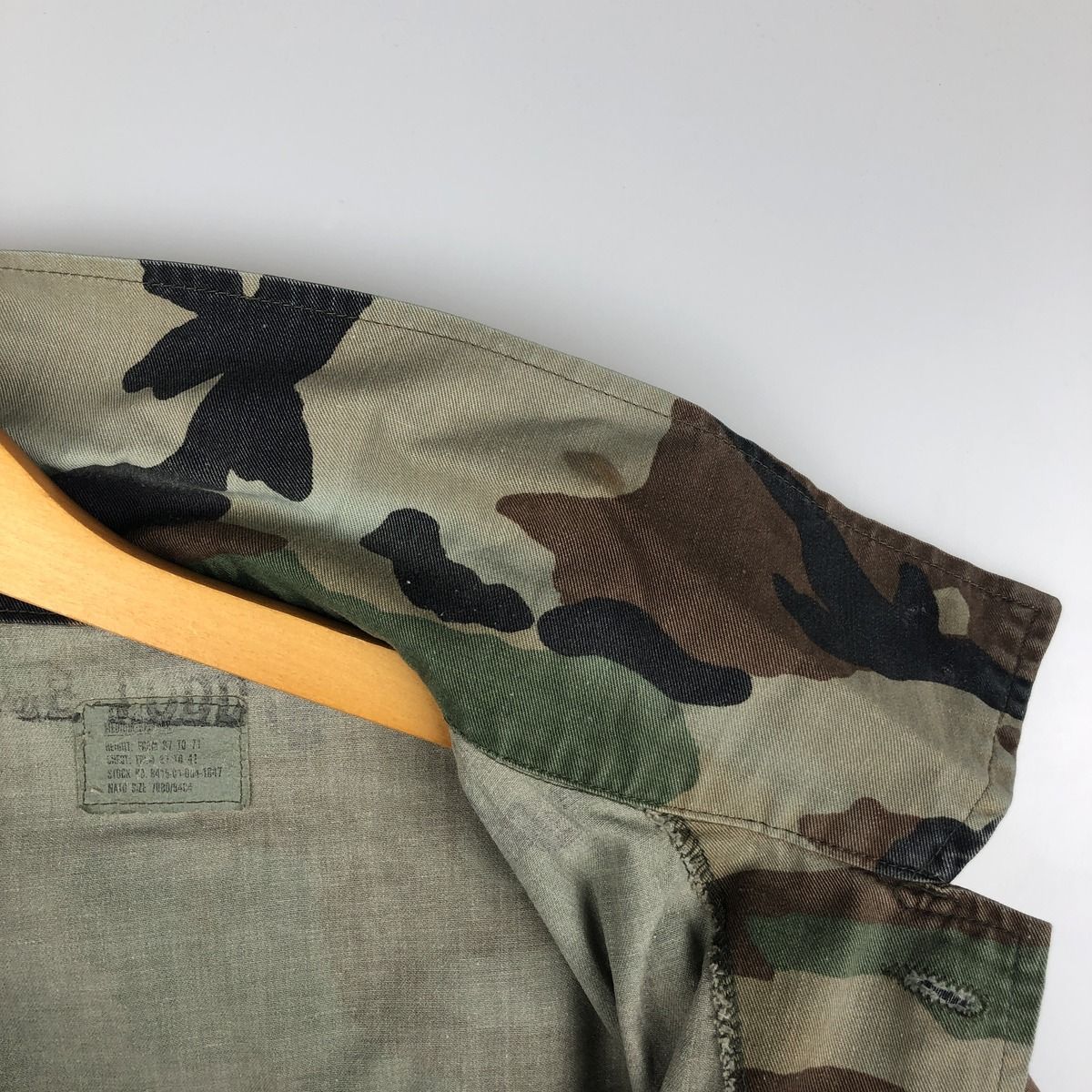 古着 米軍 迷彩柄 ウッドランドカモ ステンシル入り B.D.U ミリタリー