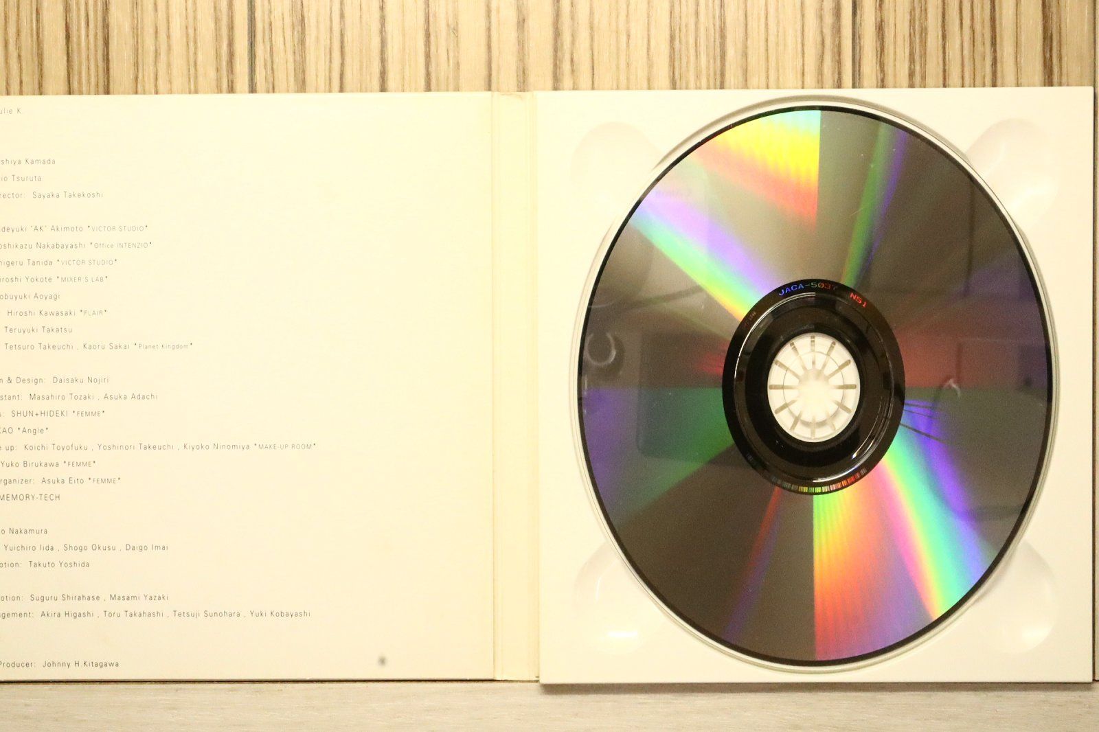 KAT-TUN CD シングル＆ アルバム 77枚 まとめ売り KAT-TUN CD シングル＆ アルバム 77枚 まとめ売り - メルカリ