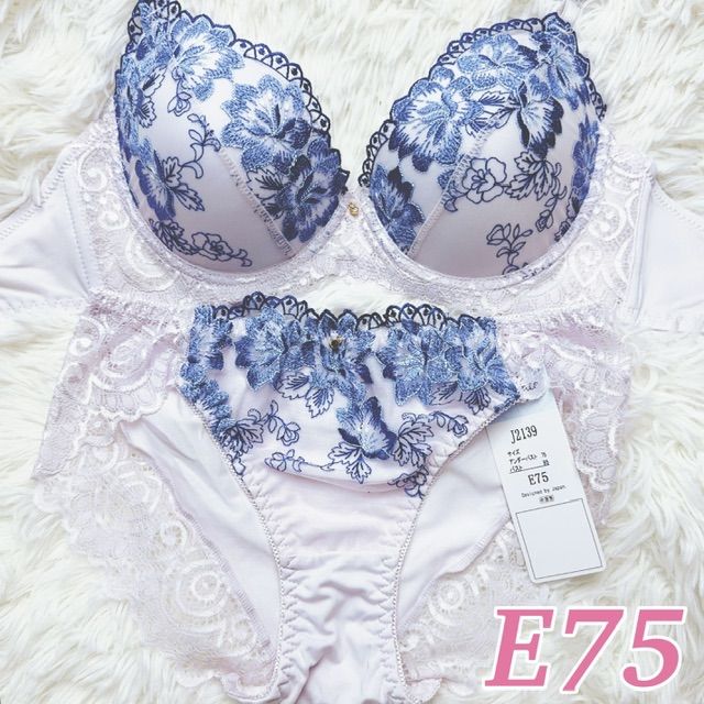 本日値下げ】E75 レース装飾 ブラジャーショーツセット｜本日値下げ