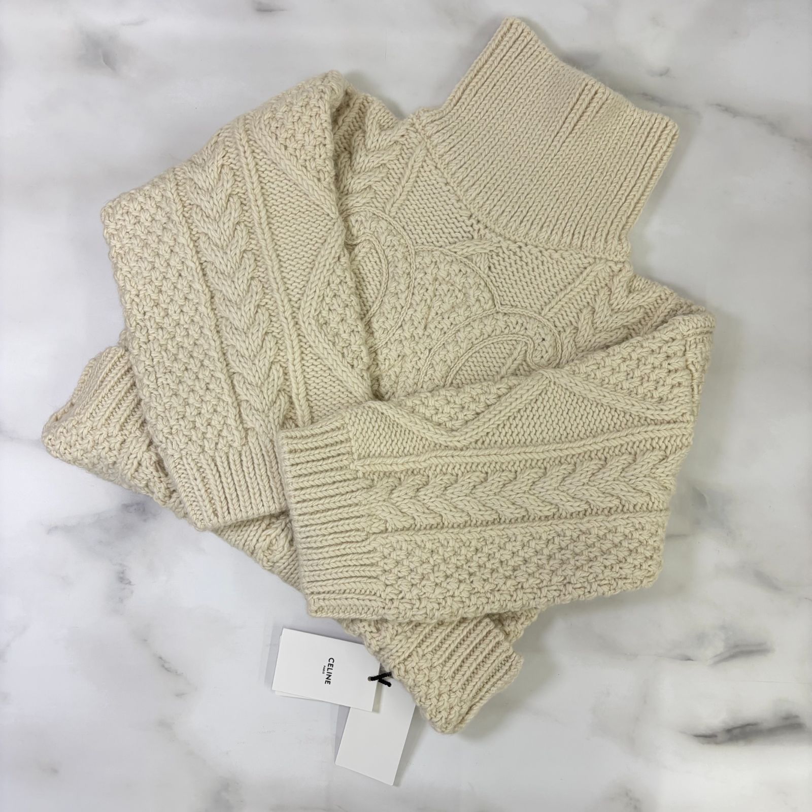 鑑定済み【 新品未使用 】セリーヌ 《 ハイネックセーター 》 M オフ