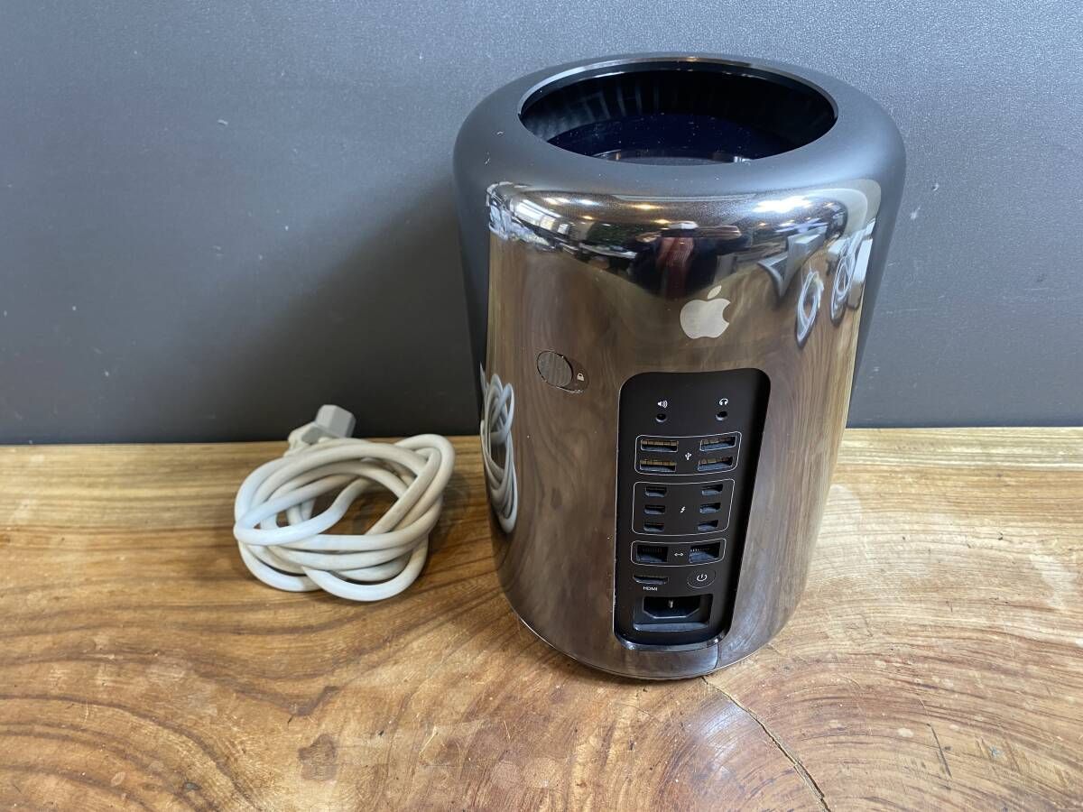 良品］Apple Mac Pro（Late 2013）/ Intel Xeon E5 / メモリ32GB / SSD