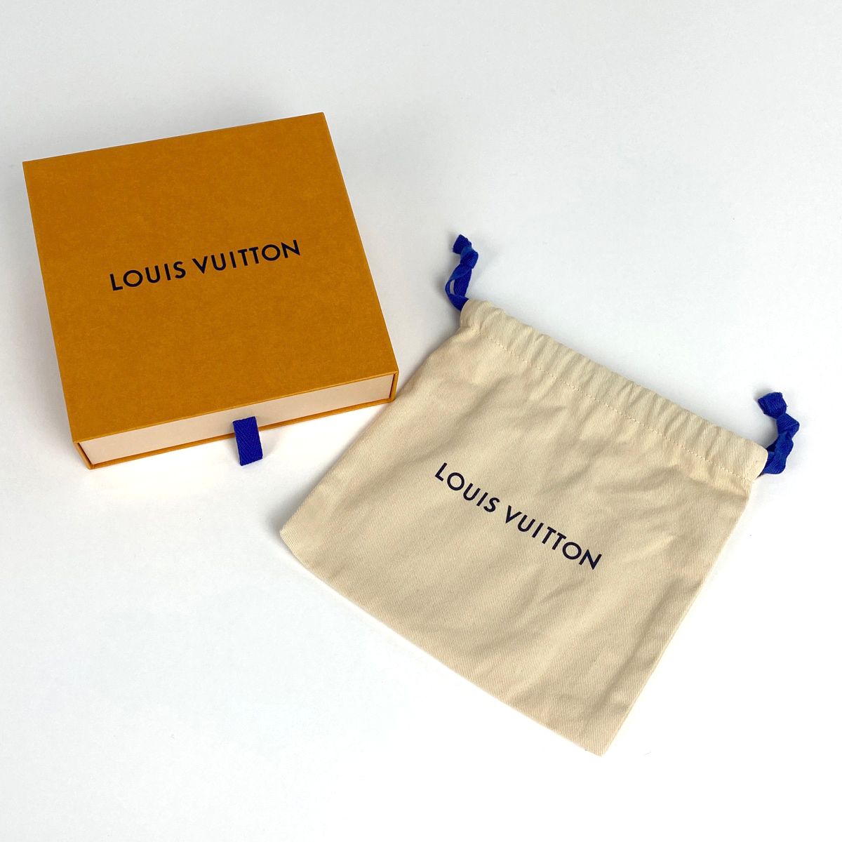 ルイ・ヴィトン Louis Vuitton サンチュール LV イニシャル