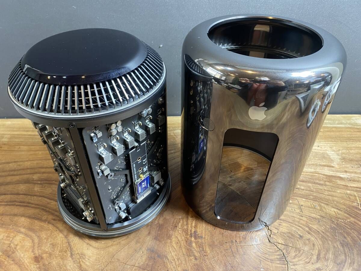 良品］Apple Mac Pro（Late 2013）/ Intel Xeon E5 / メモリ32GB / SSD