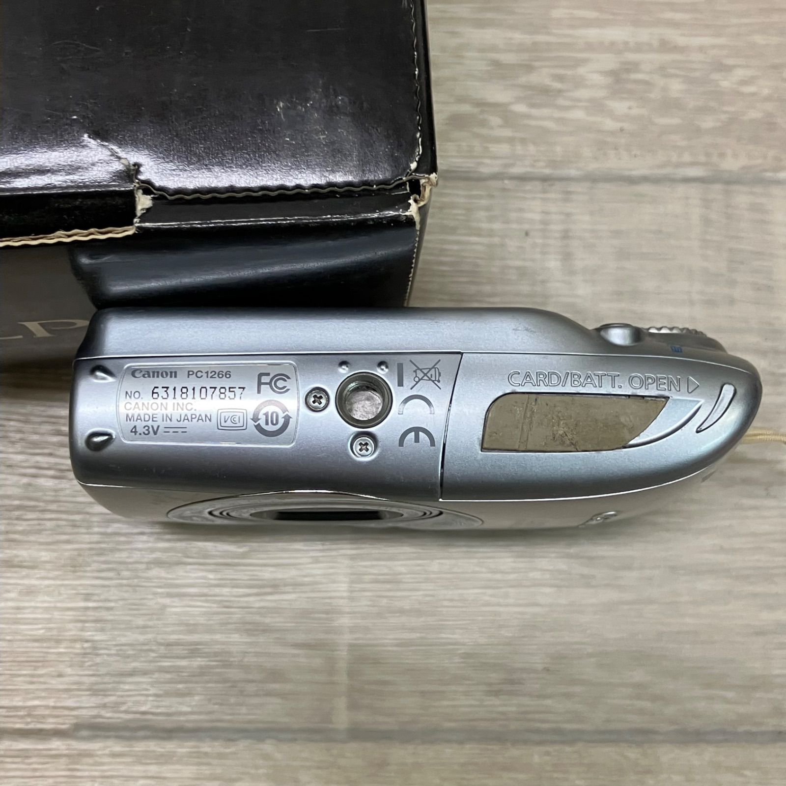 IXY DIGITAL 820 IS Canon キャノン デジタルカメラ シルバー 動作