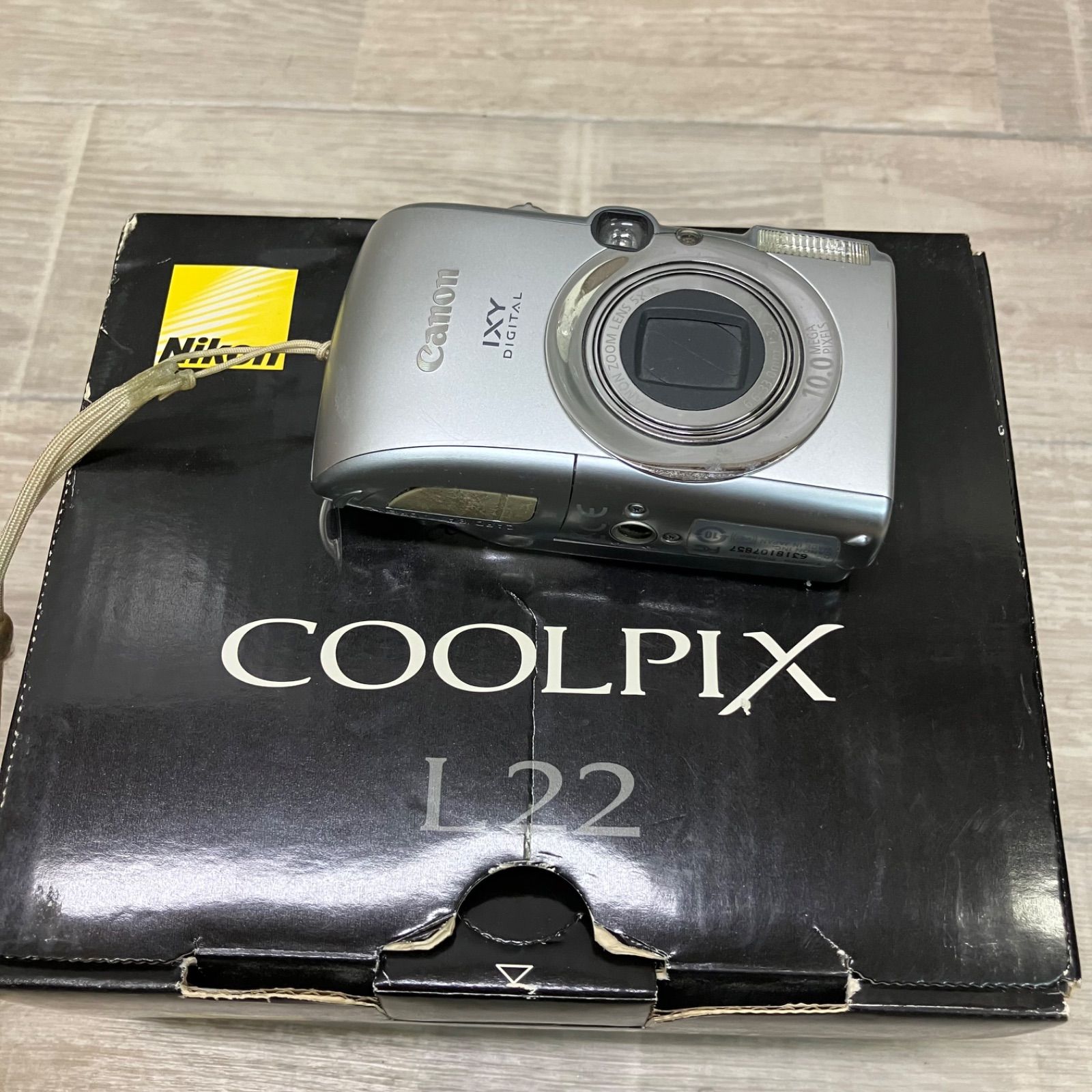 IXY DIGITAL 820 IS Canon キャノン デジタルカメラ シルバー 動作