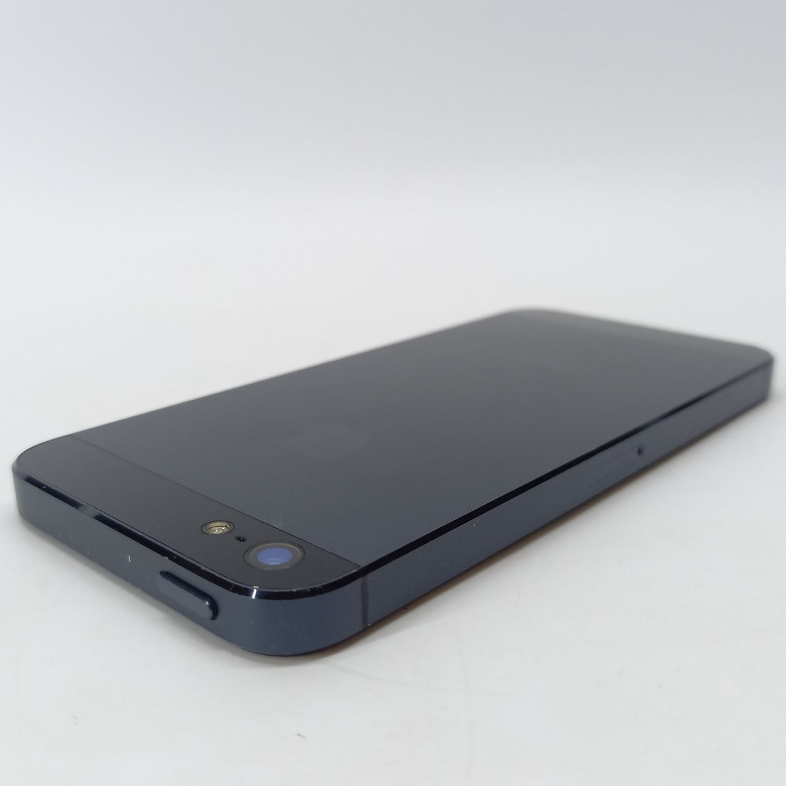 iPhone 5 16GB ブラック 中古（やや傷あり）- メルカリ