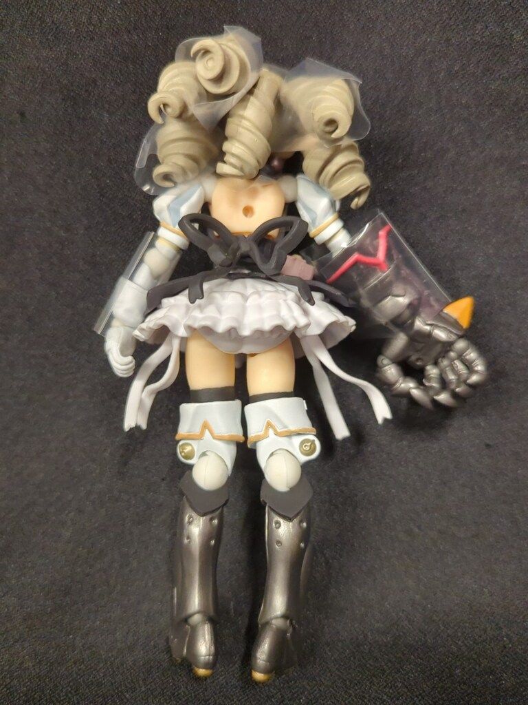 海洋堂 リボルテック/クイーンズブレイド 鋼鉄姫ユーミル (2Pカラーver