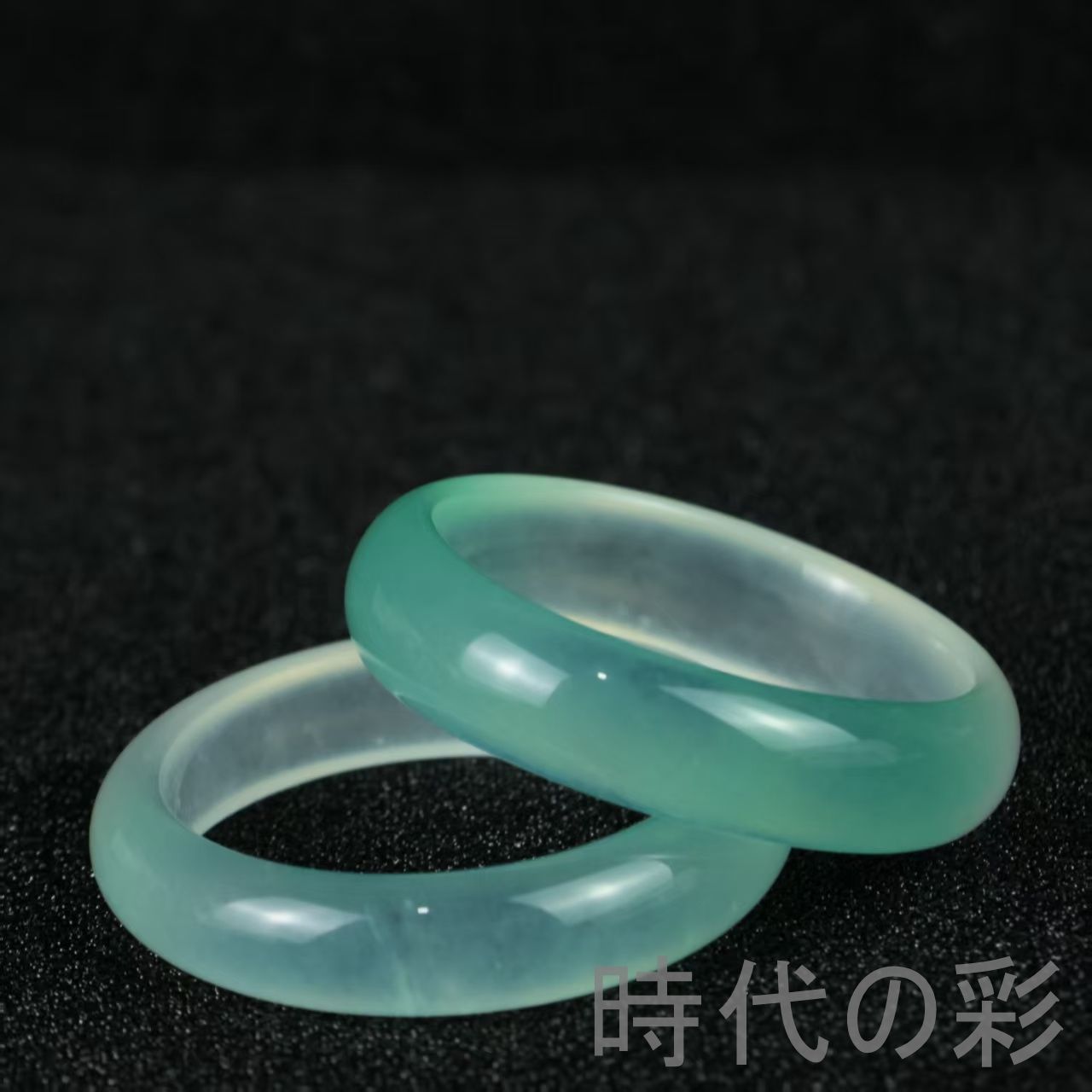 翡翠 高氷種 扁条バングル』氷透 中国古美術 旧蔵 精巧手彫 無傷透明石