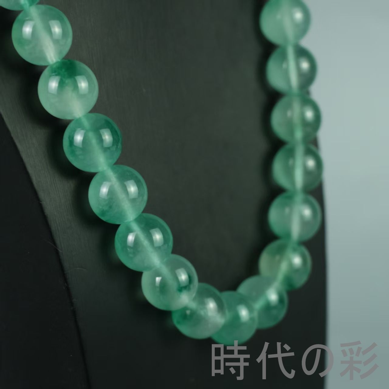 翡翠 高氷種 ネックレス』正氷 透明感 中国古美術 旧蔵 精巧手彫 無傷 