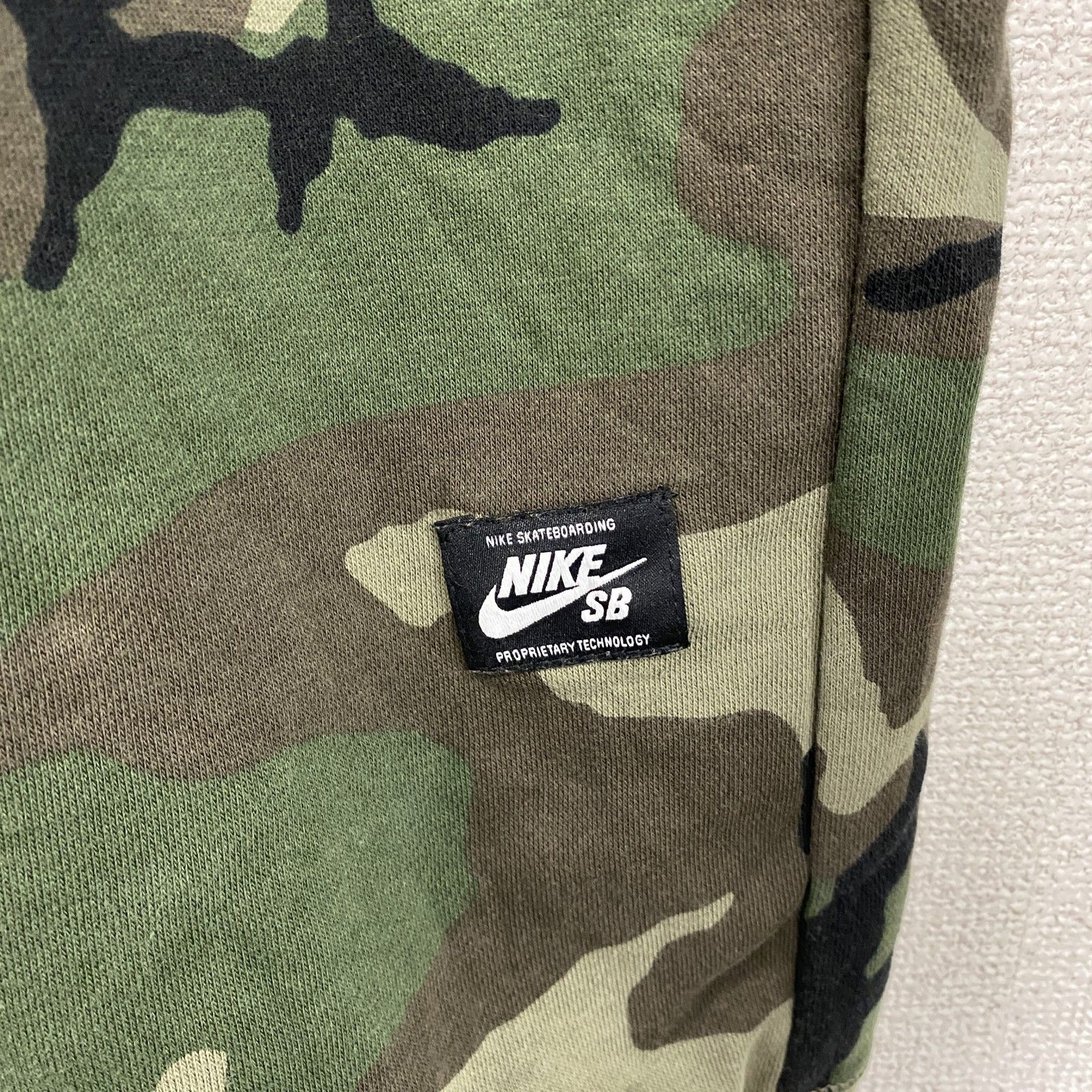 古着 used NIKE SB ナイキエスビー スウェット/トレーナー カモフラ柄 