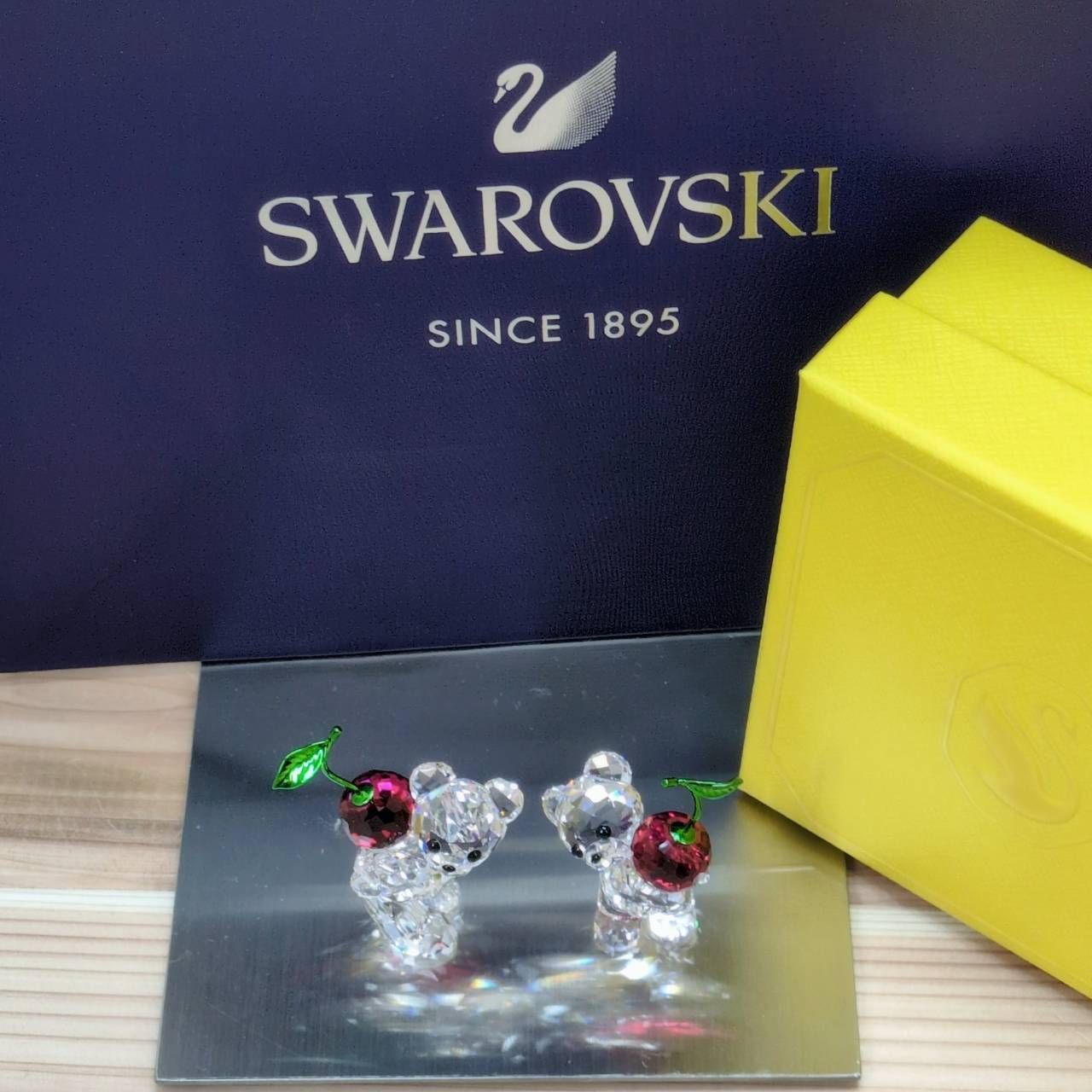 最終価格 スワロフスキー Krisベア チェリー カップル 5675393 Kris