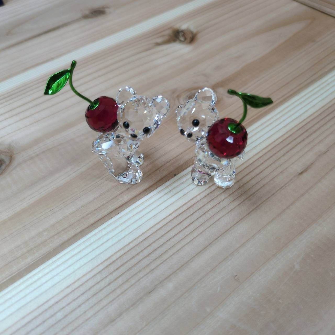 定価26,000円＋税】新品 スワロフスキー Krisベア チェリー カップル