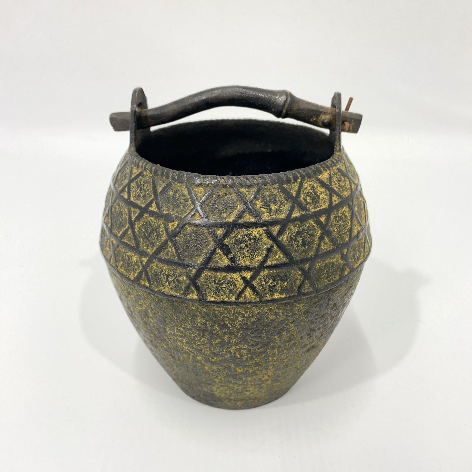 ビンテージ 鉄器 花器 枝風取っ手付き 花瓶 フラワーベース 金属工芸品